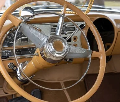 Steering box